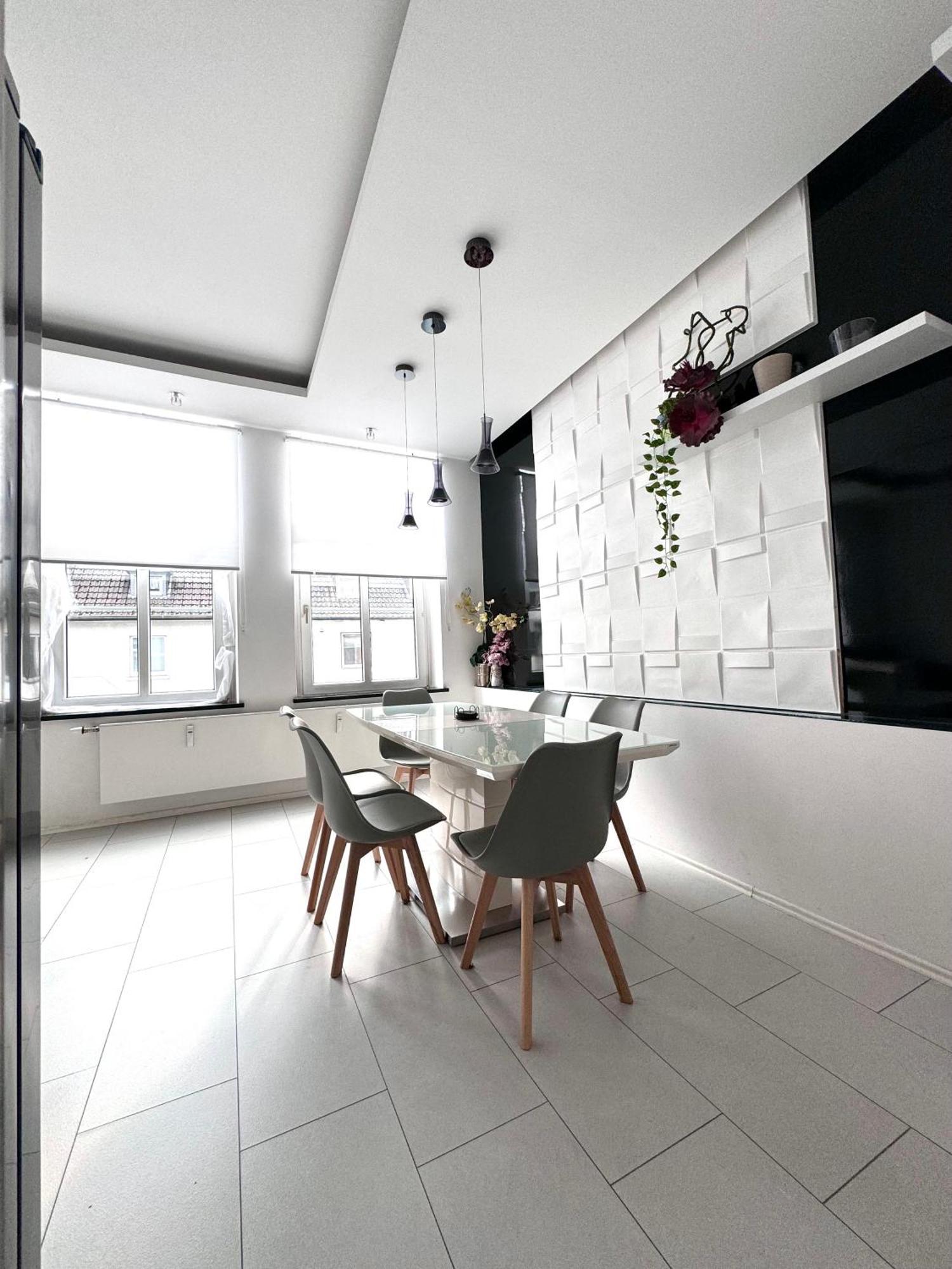 Moderne & Rustikale Monteurwohnung Im Zentrum Eitorf Bagian luar foto